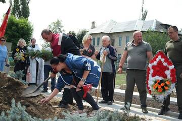 https://upforme.ru/uploads/000b/dd/53/2203/t533474.jpg
