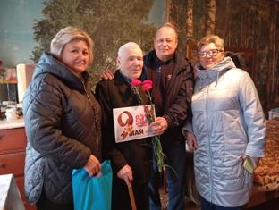 https://upforme.ru/uploads/000b/dd/53/844/t150928.jpg