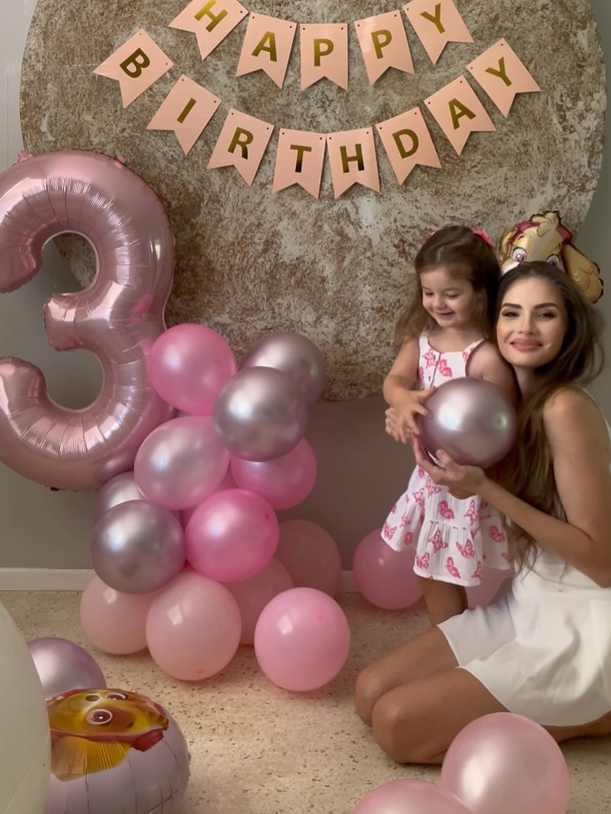 https://upforme.ru/uploads/000d/6b/61/2054/984922.jpg