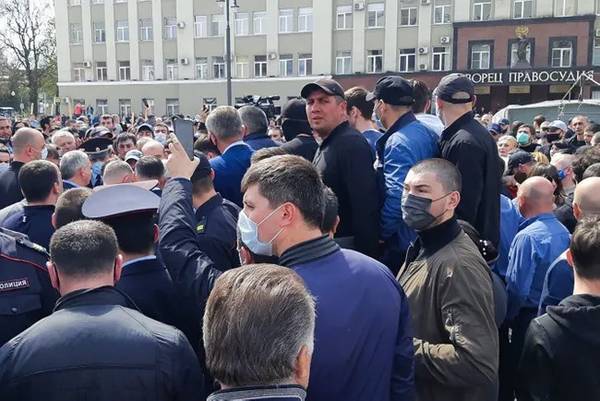 https://upforme.ru/uploads/000d/aa/a3/2/t17480.jpg
