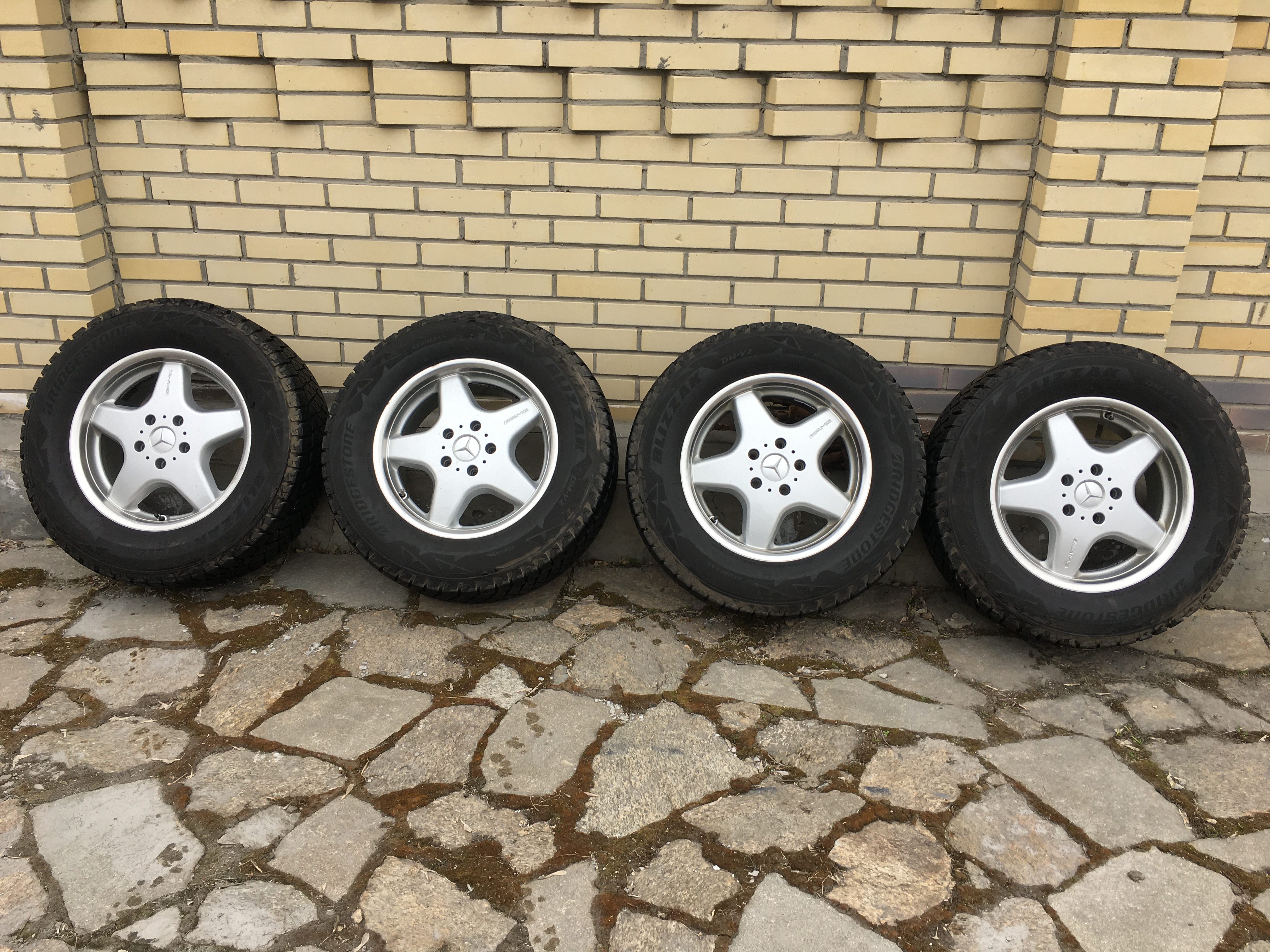 https://upforme.ru/uploads/000e/b8/97/4579/304847.jpg