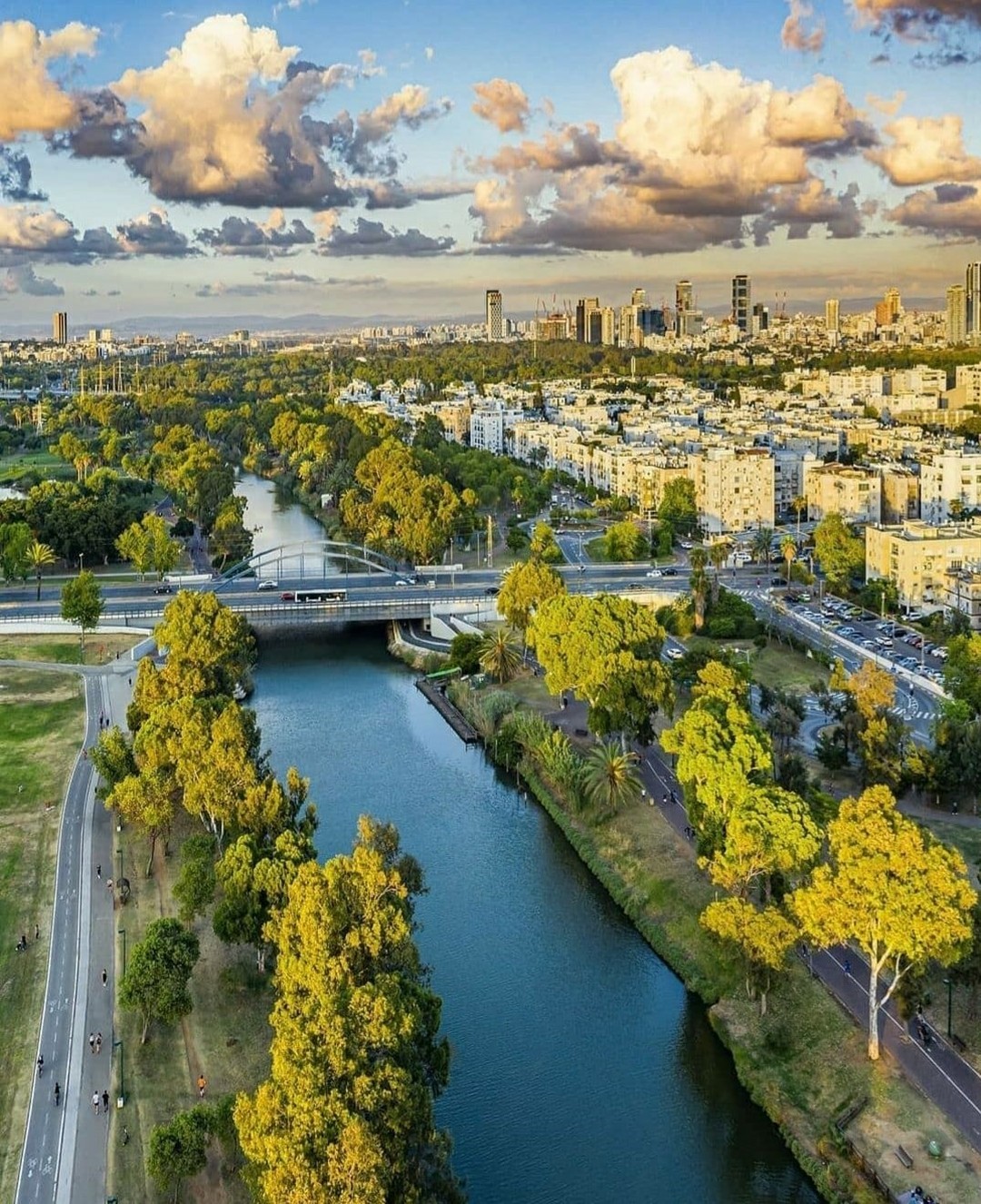 https://upforme.ru/uploads/000f/a0/99/91/637006.jpg