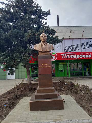 https://upforme.ru/uploads/000f/b9/e8/6/t300300.jpg