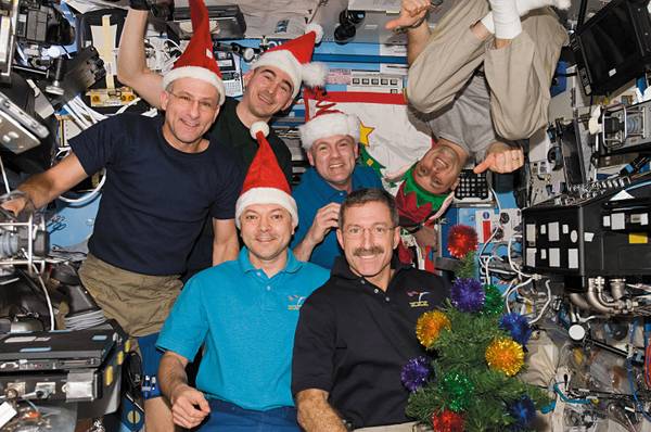 https://upforme.ru/uploads/0011/27/38/1439/t276992.jpg
