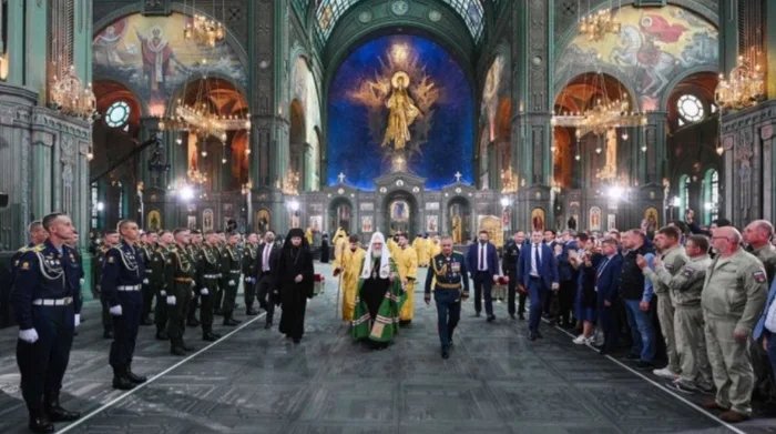https://upforme.ru/uploads/0011/27/38/690/887988.jpg