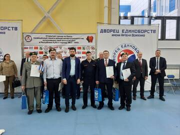 https://upforme.ru/uploads/0011/90/c9/13/t309941.jpg