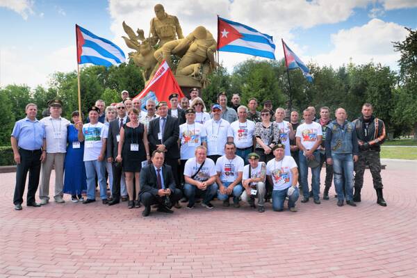 https://upforme.ru/uploads/0011/90/c9/13/t495190.jpg