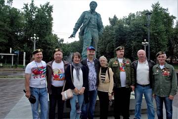 https://upforme.ru/uploads/0011/90/c9/13/t691804.jpg