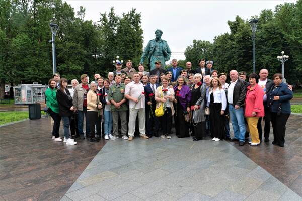 https://upforme.ru/uploads/0011/90/c9/13/t99252.jpg