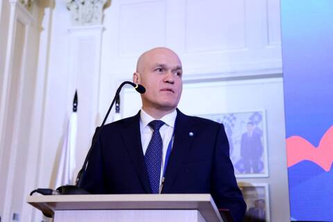 https://upforme.ru/uploads/0011/ce/80/2/t921919.jpg