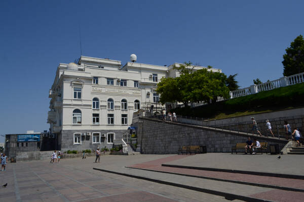 https://upforme.ru/uploads/0011/f5/51/43/t756250.jpg