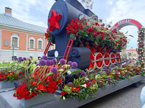 https://upforme.ru/uploads/0012/57/91/414/t478825.jpg