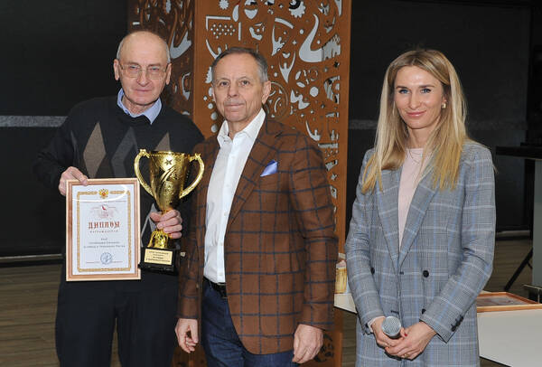 https://upforme.ru/uploads/0012/5a/ef/266/t110566.jpg