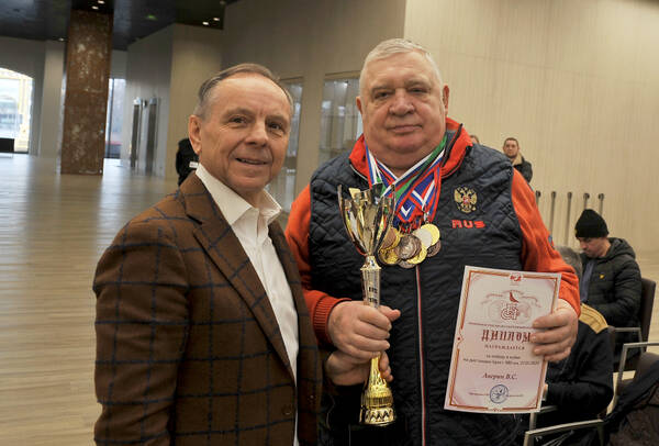 https://upforme.ru/uploads/0012/5a/ef/266/t19591.jpg