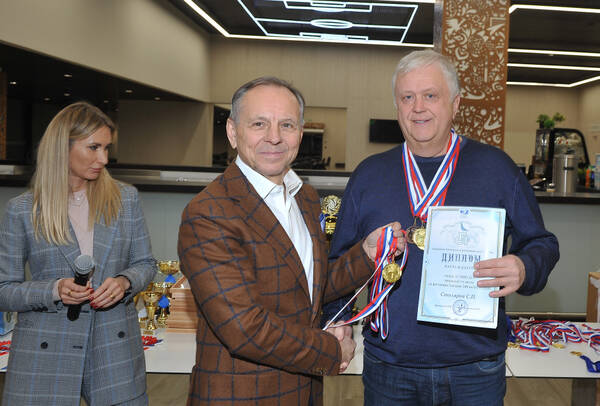 https://upforme.ru/uploads/0012/5a/ef/266/t252221.jpg