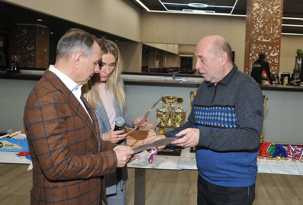 https://upforme.ru/uploads/0012/5a/ef/266/t53285.jpg