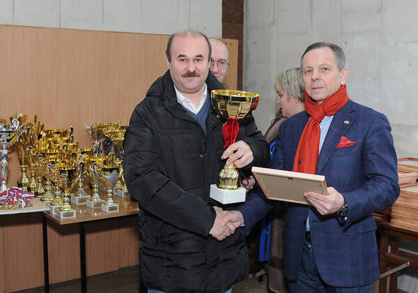 https://upforme.ru/uploads/0012/5a/ef/266/t634170.jpg