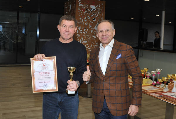 https://upforme.ru/uploads/0012/5a/ef/266/t722210.jpg
