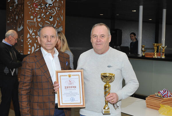 https://upforme.ru/uploads/0012/5a/ef/266/t959171.jpg