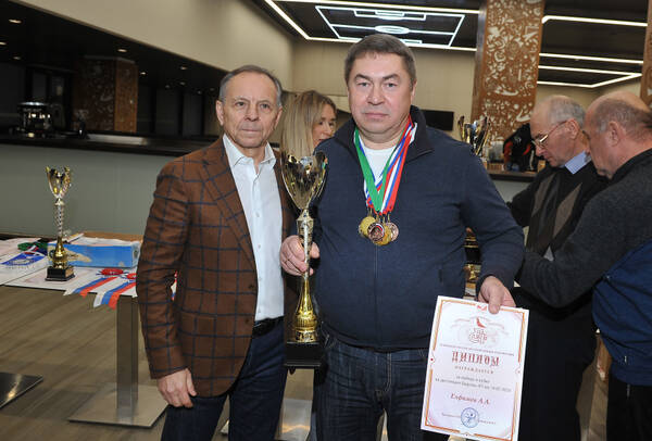 https://upforme.ru/uploads/0012/5a/ef/266/t961309.jpg
