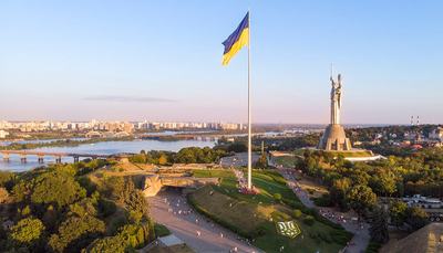 https://upforme.ru/uploads/0012/6e/7d/1175/191442.jpg