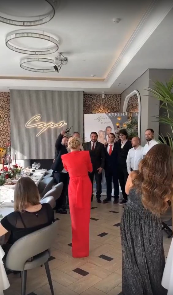 https://upforme.ru/uploads/0012/6e/7d/840/21421.jpg