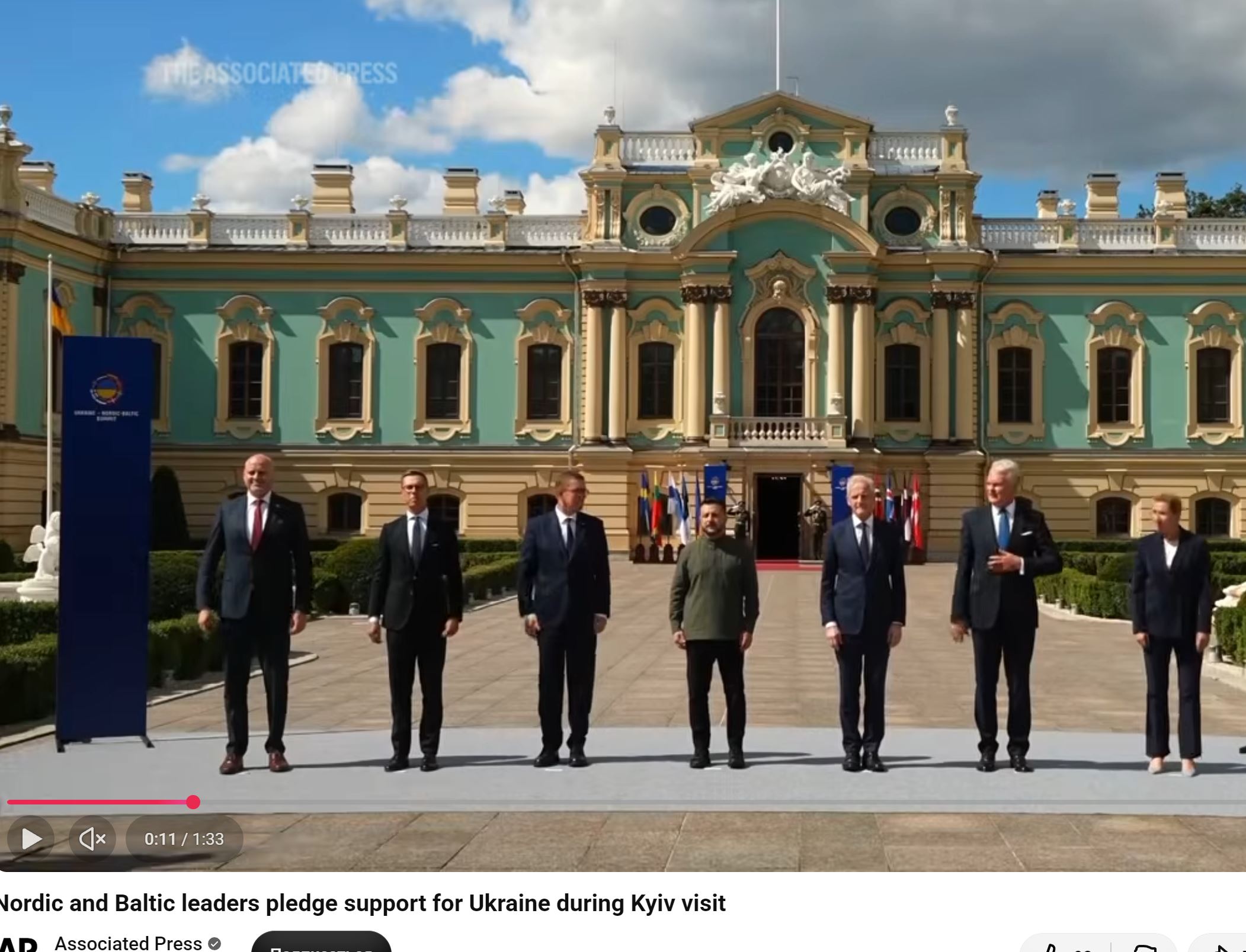 https://upforme.ru/uploads/0012/d6/0d/1862/549522.jpg