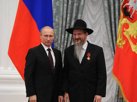 https://upforme.ru/uploads/0012/d6/0d/2137/t716591.jpg