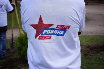 https://upforme.ru/uploads/0012/e4/56/275/t727579.jpg