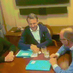 https://upforme.ru/uploads/0012/fa/8d/2/368093.gif