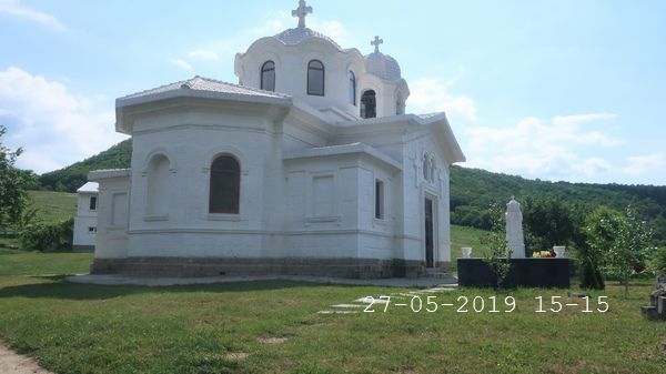 https://upforme.ru/uploads/0013/1f/fe/183/59618.jpg
