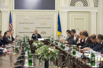 https://upforme.ru/uploads/0013/1f/fe/83/t266593.jpg