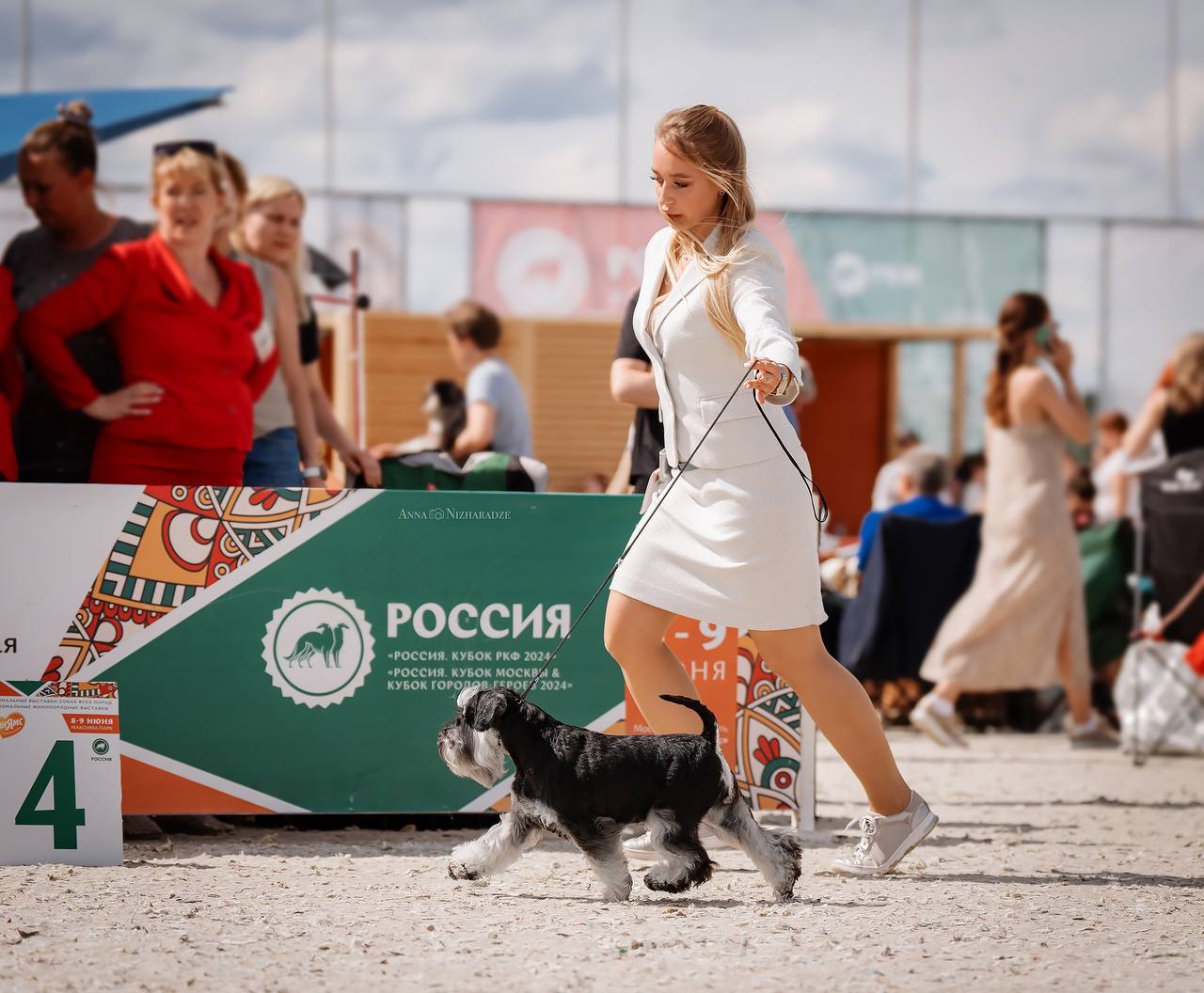 https://upforme.ru/uploads/0013/26/e2/64/279594.jpg