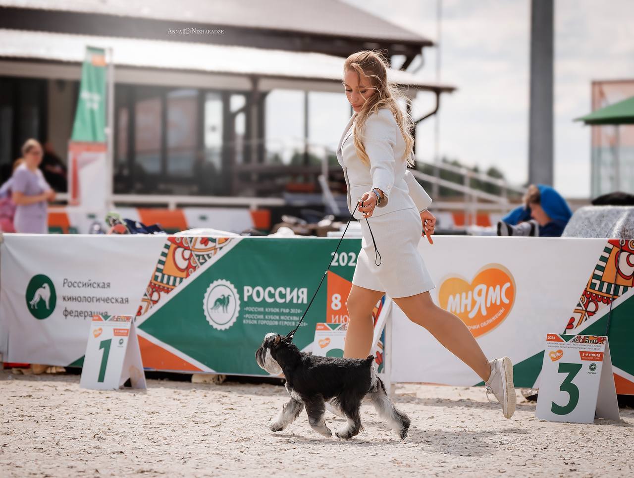 https://upforme.ru/uploads/0013/26/e2/64/892398.jpg