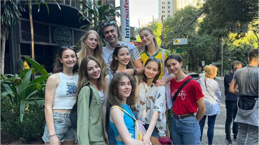 https://upforme.ru/uploads/0013/67/18/42/610359.jpg