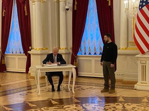 https://upforme.ru/uploads/0014/1d/02/3/t166505.jpg