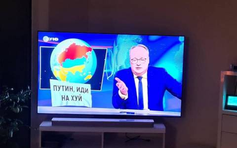 https://upforme.ru/uploads/0014/1d/02/3/t563514.jpg