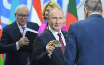 https://upforme.ru/uploads/0014/1d/02/6/t44444.webp