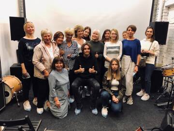 https://upforme.ru/uploads/0014/f0/6b/203/t115446.jpg