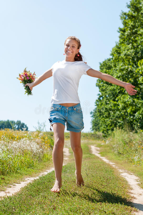 https://upforme.ru/uploads/0015/ec/e0/1194/215102.jpg