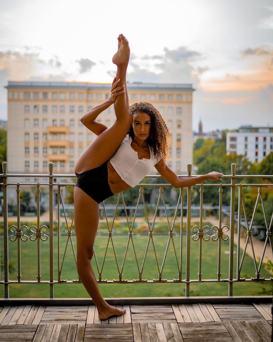 https://upforme.ru/uploads/0015/ec/e0/2220/653535.jpg