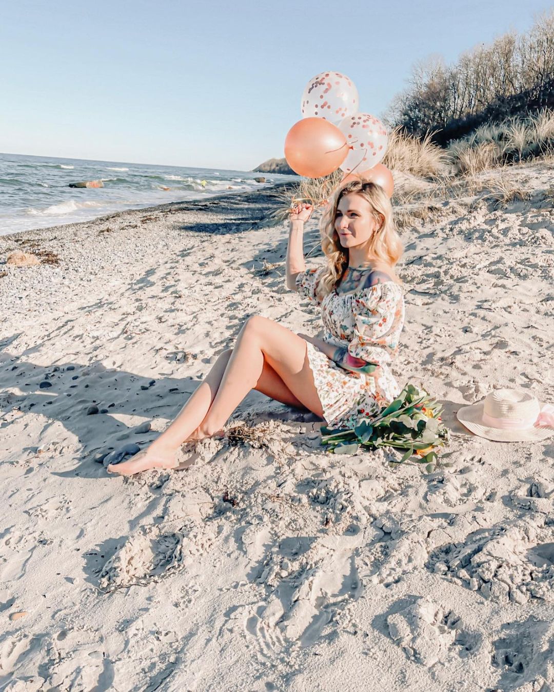 https://upforme.ru/uploads/0015/ec/e0/2260/707396.jpg