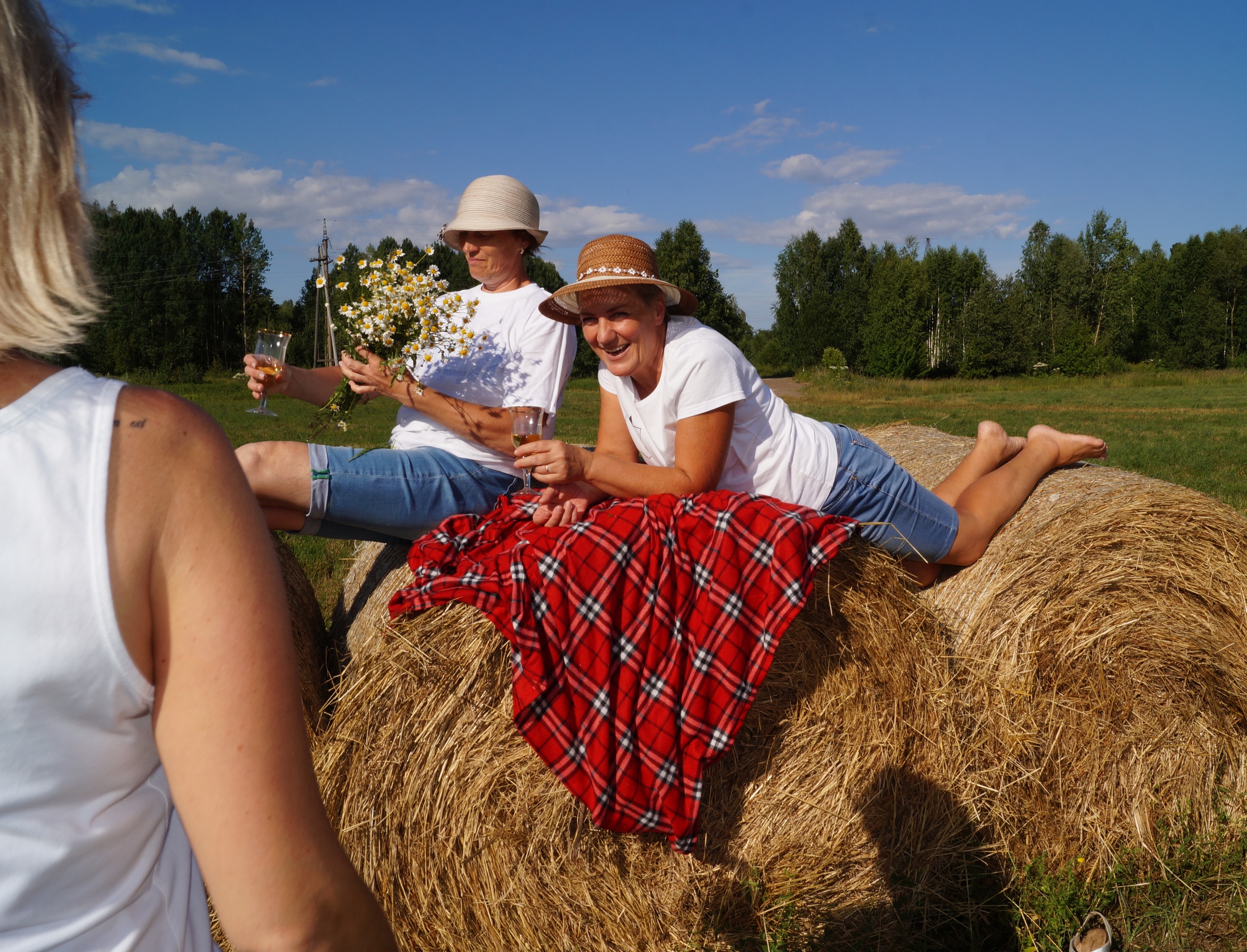 https://upforme.ru/uploads/0015/ec/e0/2260/866634.jpg