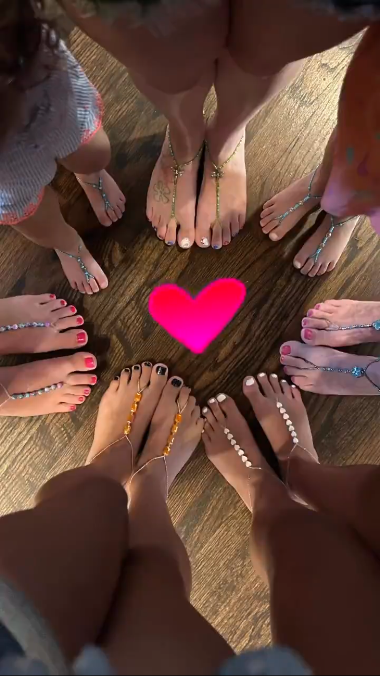 https://upforme.ru/uploads/0015/ec/e0/2342/371829.png