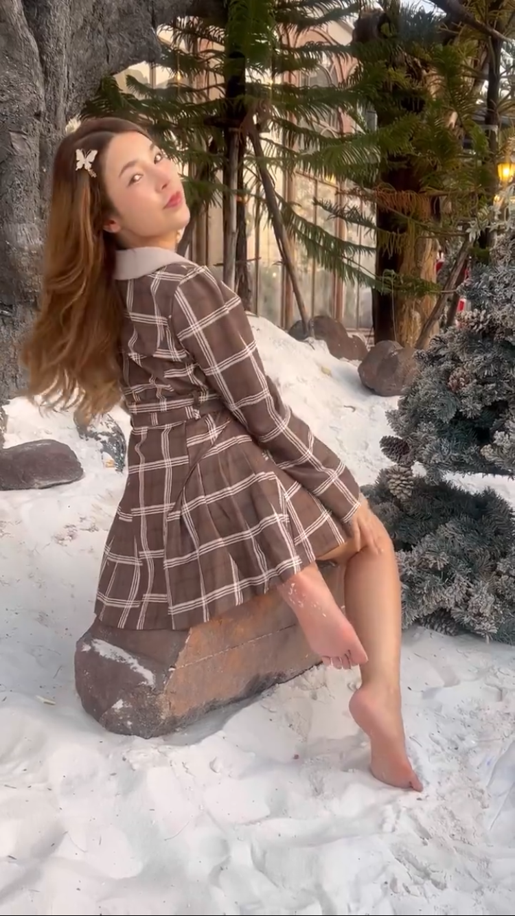 https://upforme.ru/uploads/0015/ec/e0/2342/821582.png