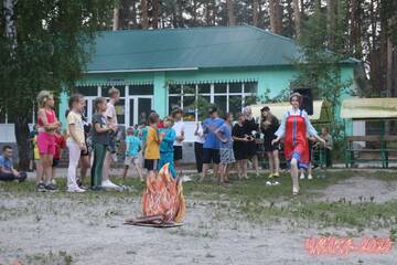 https://upforme.ru/uploads/0015/ec/e0/2496/t222679.jpg