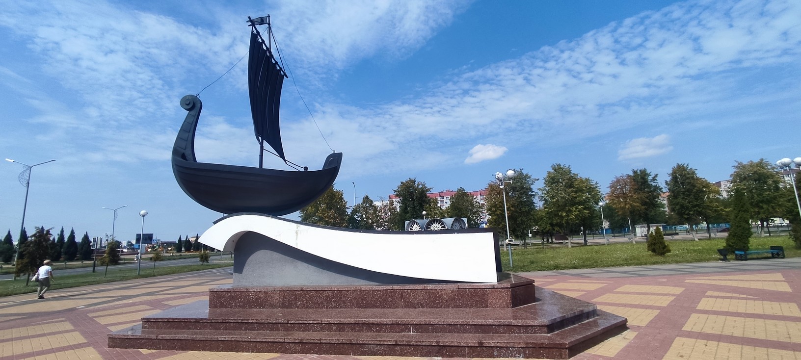 https://upforme.ru/uploads/0017/d2/91/173/138468.jpg