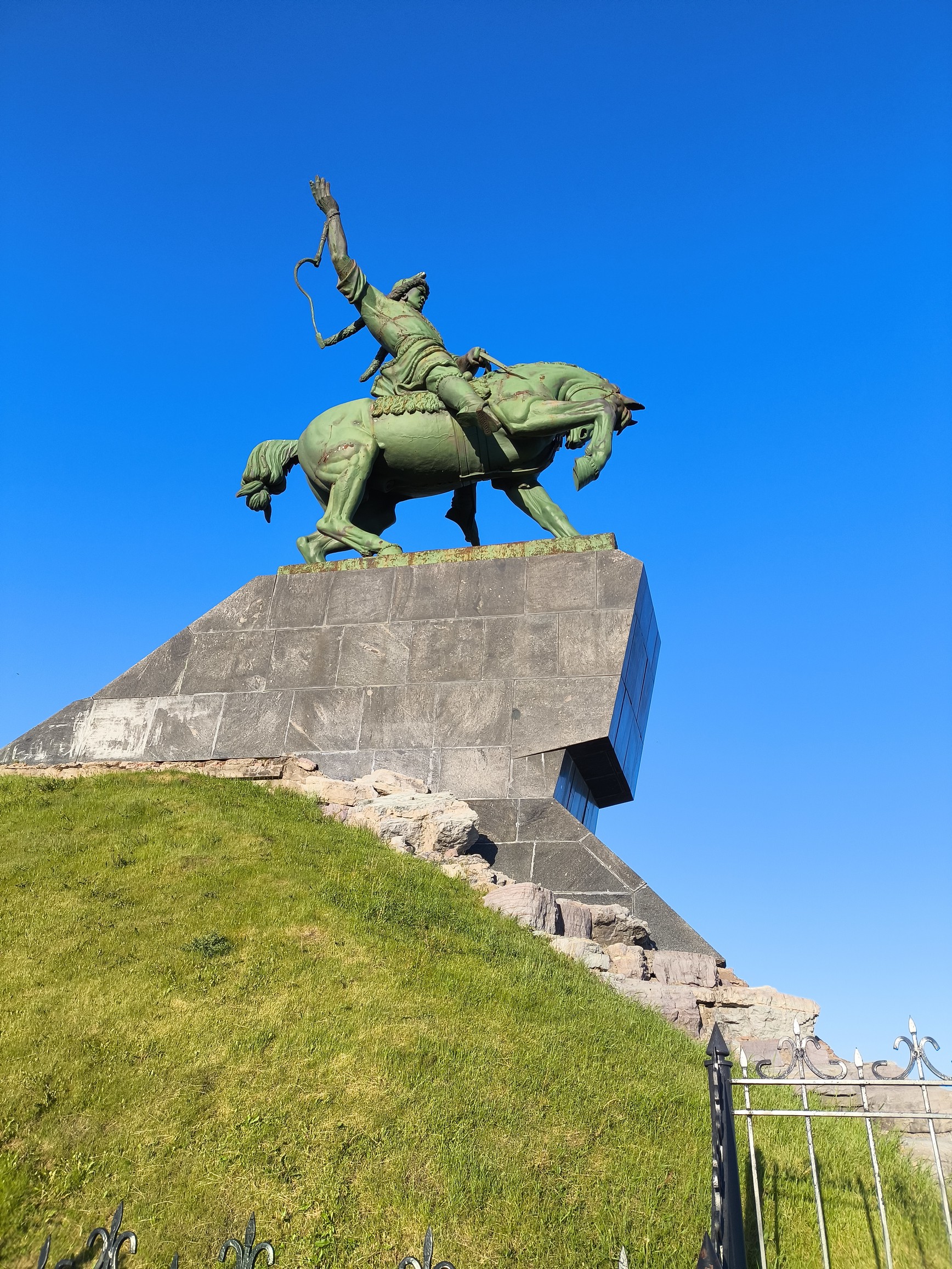 https://upforme.ru/uploads/0017/d2/91/173/152391.jpg
