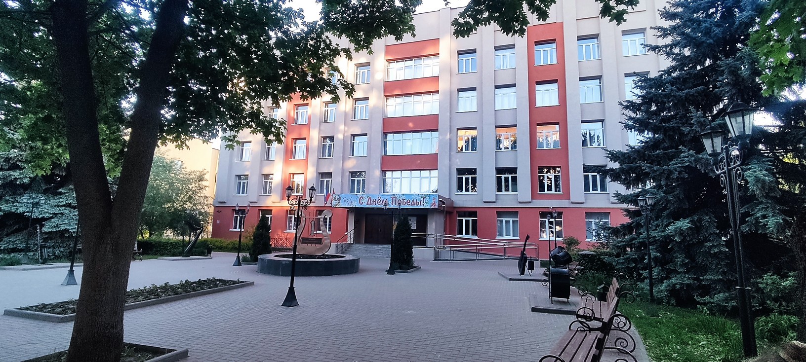 https://upforme.ru/uploads/0017/d2/91/173/376073.jpg