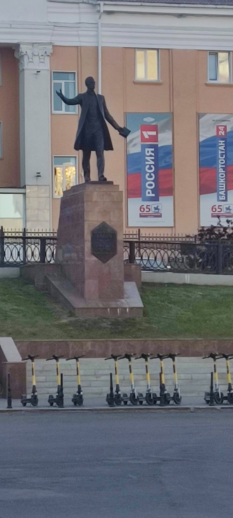 https://upforme.ru/uploads/0017/d2/91/173/427417.jpg